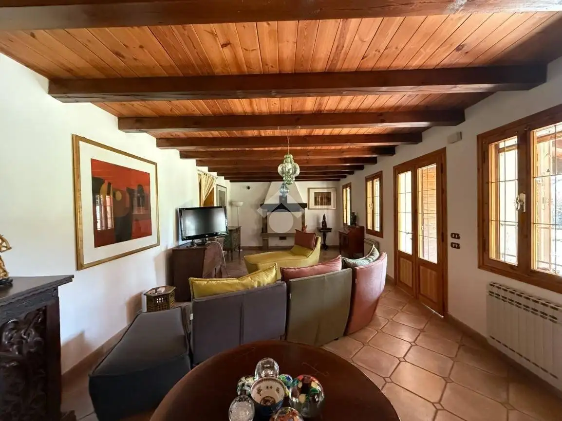 Rustico - Casale in vendita a Rovolon