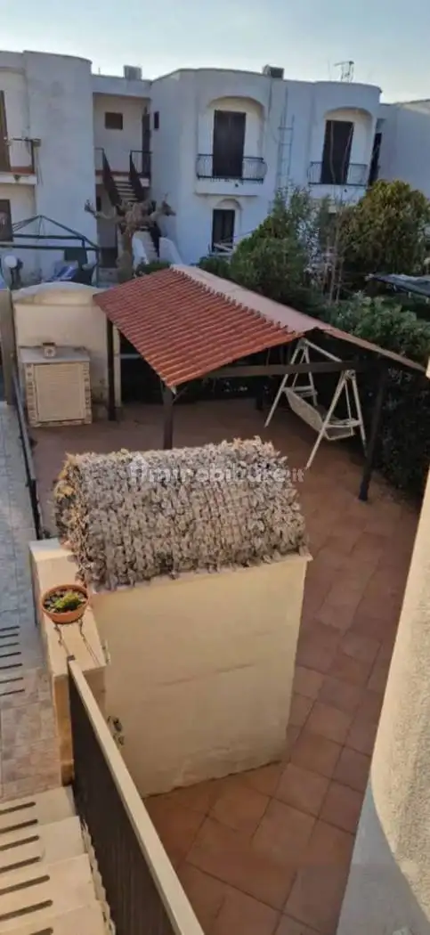 Appartamento in vendita a Roccabruna