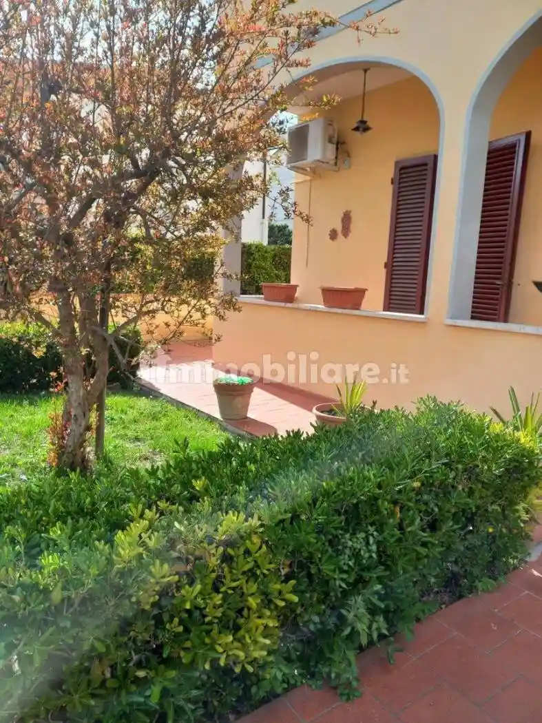 Villa in vendita a Fucecchio