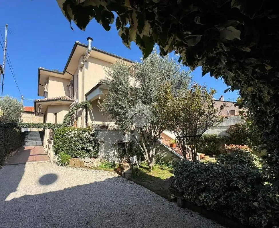 Villa in vendita a Avezzano