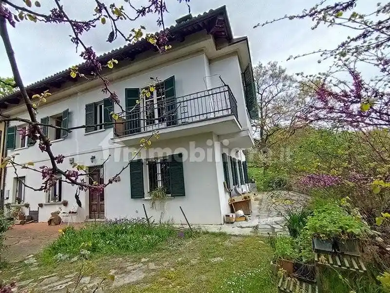 Rustico - Casale in vendita a San Damiano d'Asti