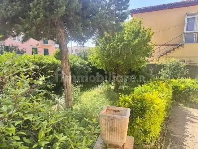 Villa in vendita a Livorno