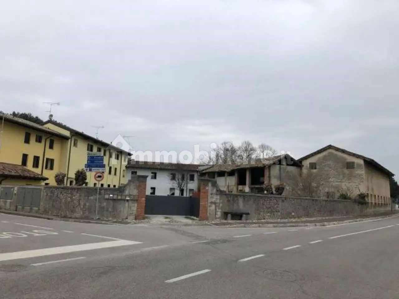 Rustico - Casale in vendita a Trivignano Udinese