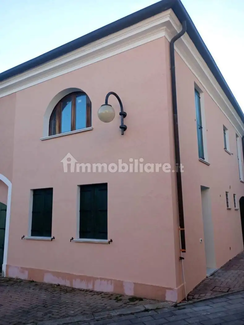 Terratetto unifamiliare piazza Umberto I 1, Centro, Arquà Polesine - foto 4