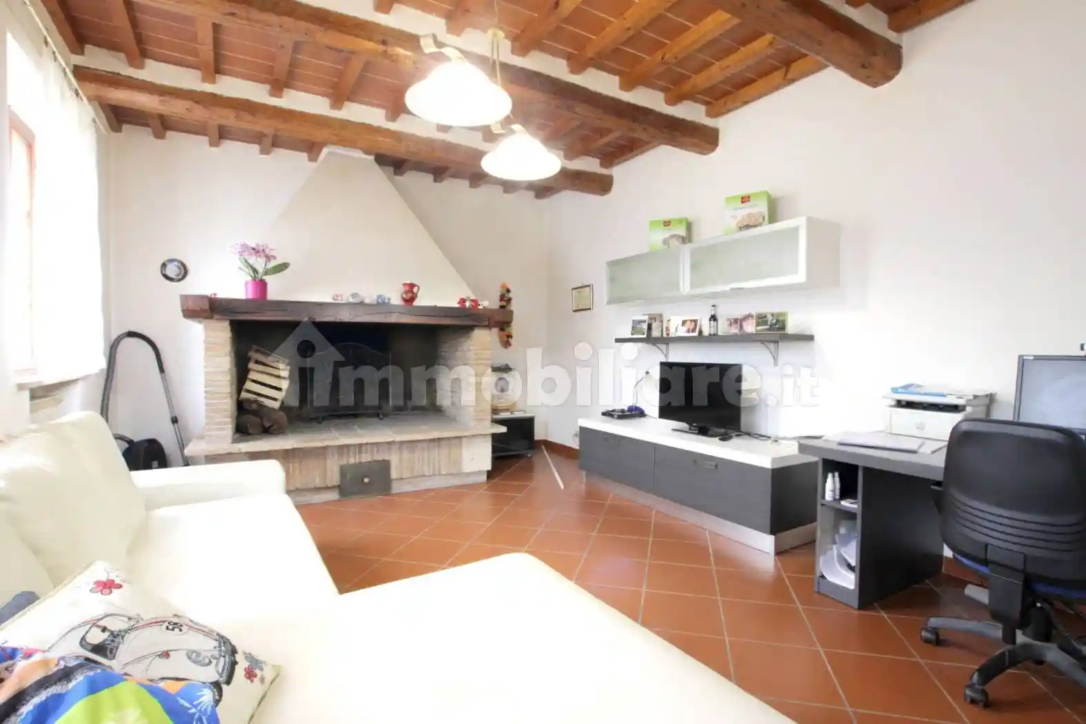 Rustico - Casale in vendita a Poggibonsi