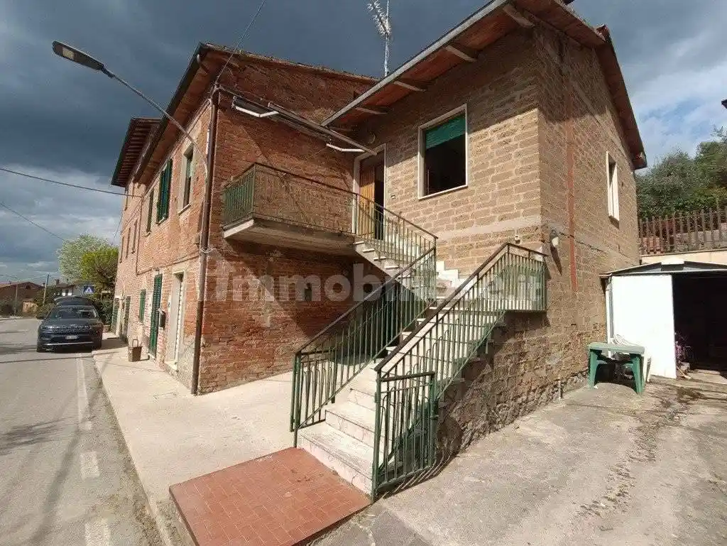 Terratetto unifamiliare via Bassa, Vaiano, Castiglione del Lago - foto 2