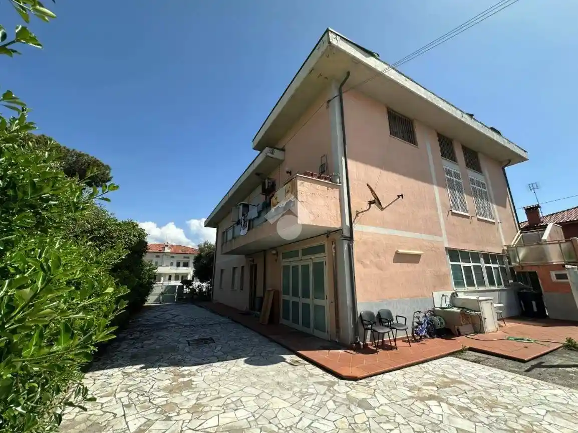 Appartamento in vendita a Carrara