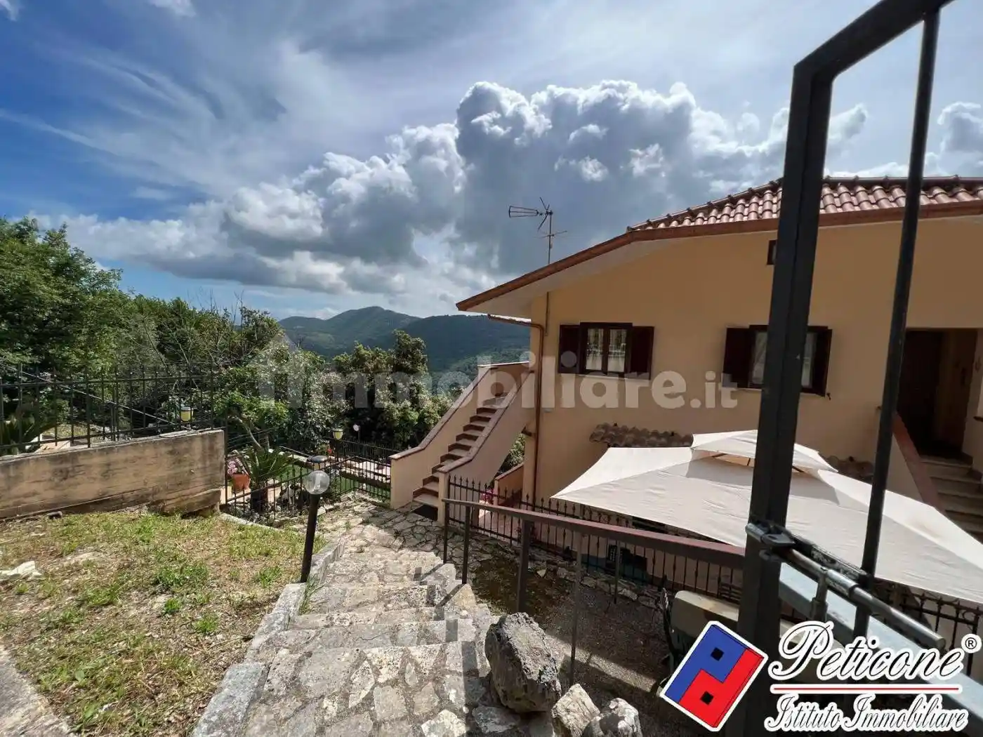 Appartamento in vendita a Lenola