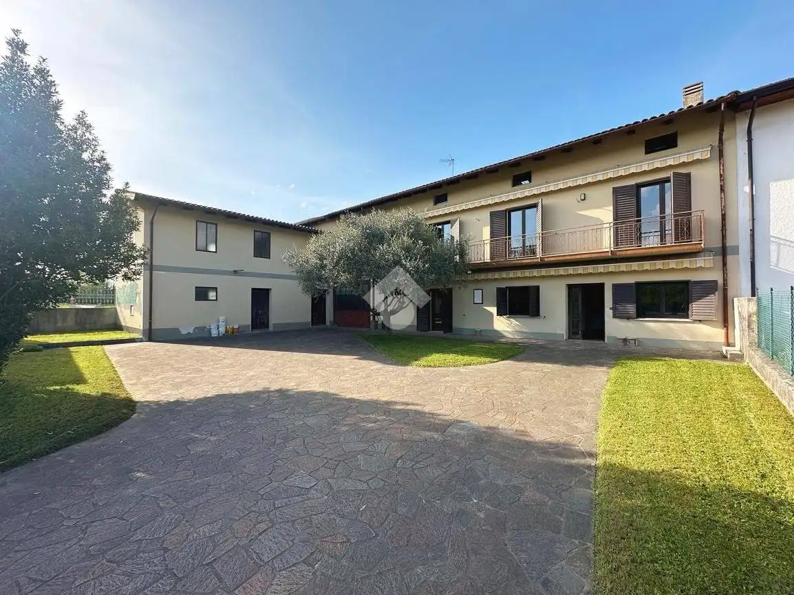 Casa indipendente in vendita a Majano