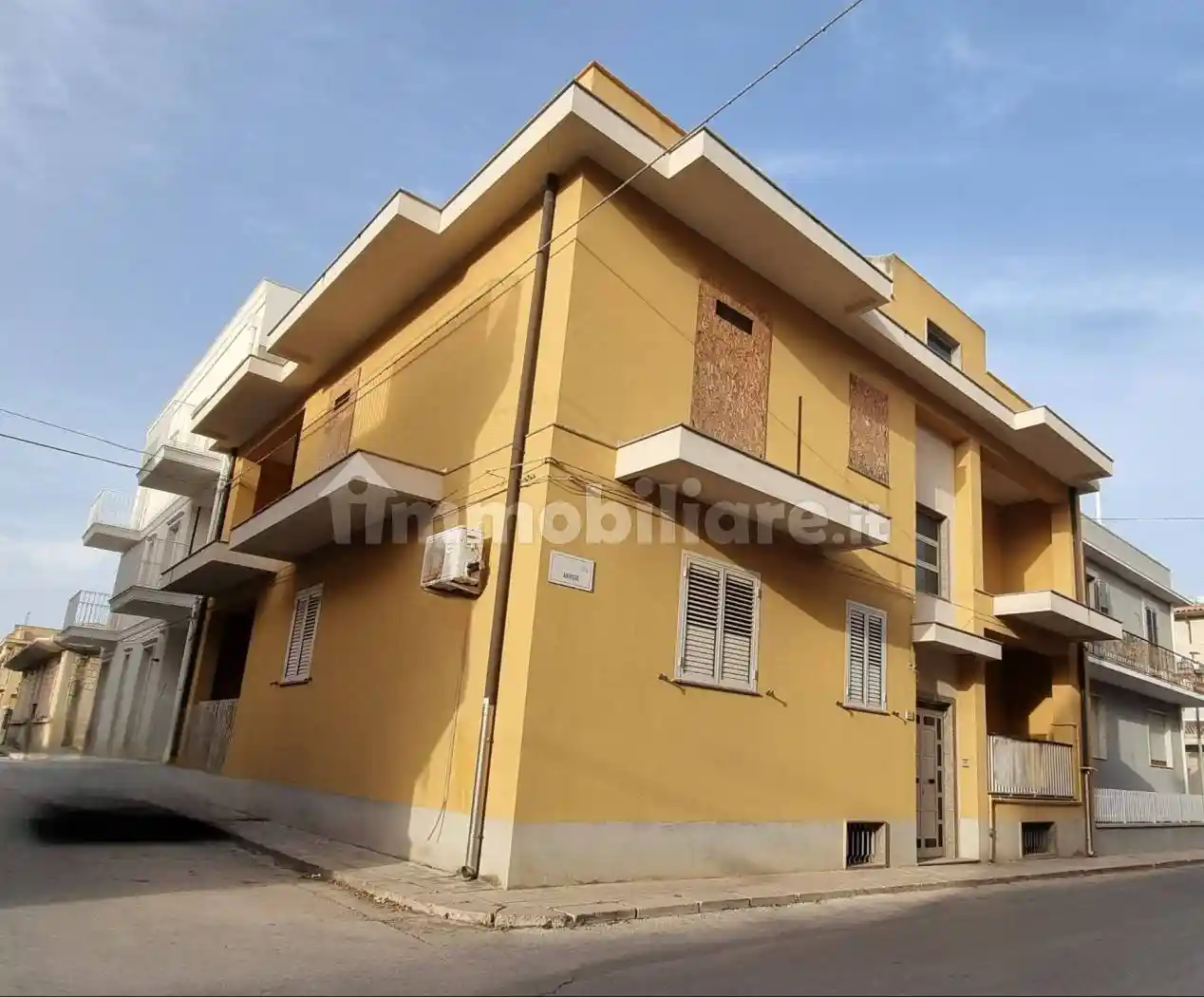 Palazzo - Edificio in vendita a Rosolini