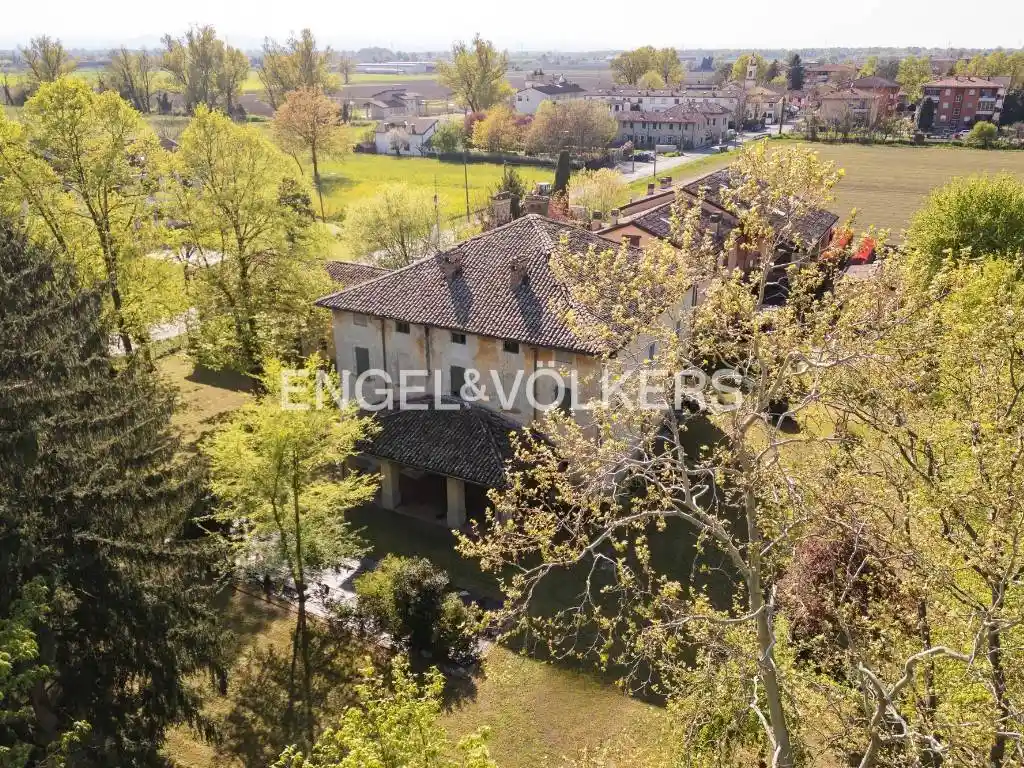 Villa in vendita a Parma