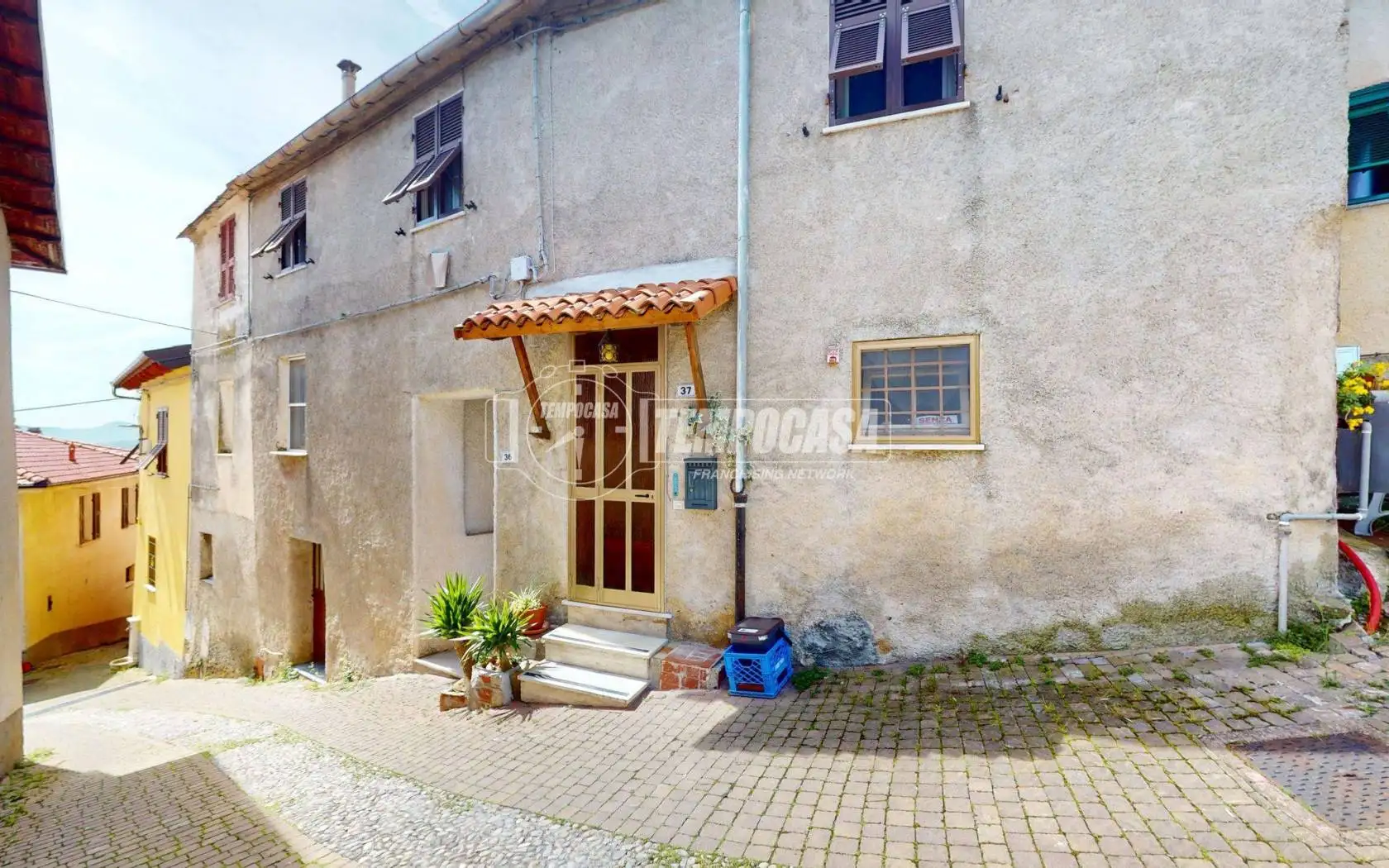 Casa indipendente in vendita a Vendone