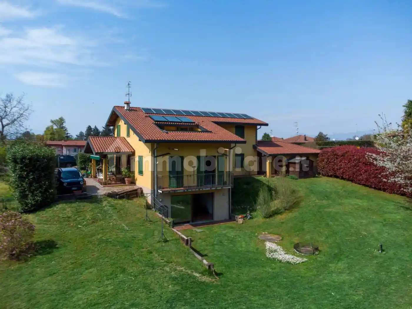 Villa in vendita a Sesto Calende