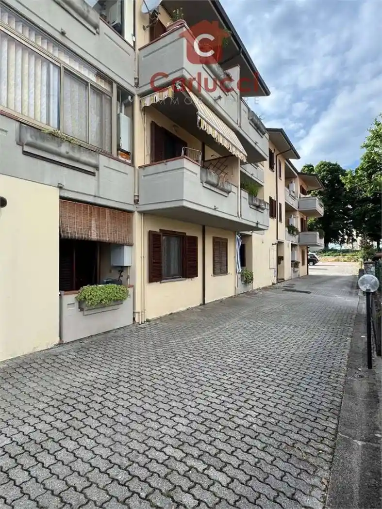 Appartamento in vendita a Uzzano