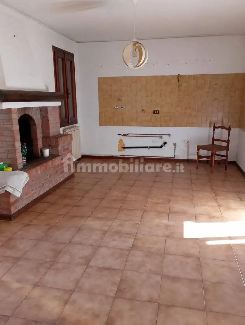 Casa indipendente in vendita a Costa di Rovigo