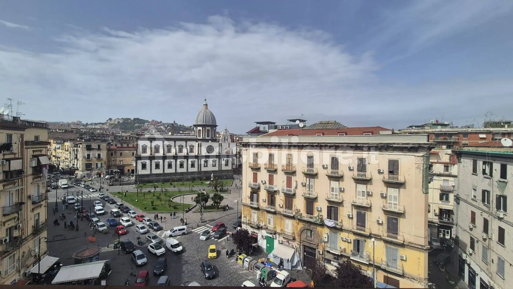 Appartamento in vendita a Napoli