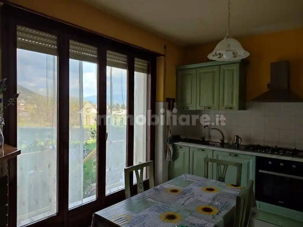 Appartamento in vendita a Cave