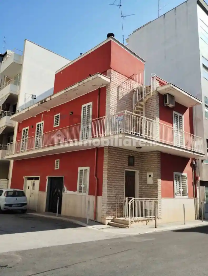 Casa indipendente in vendita a Modugno