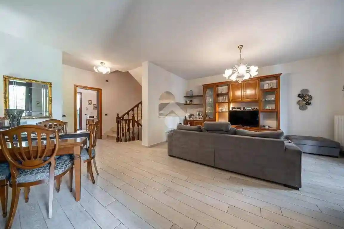 Villetta a schiera - foto 2