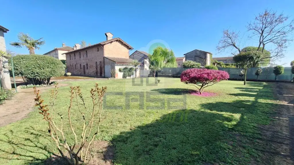 Casa indipendente in vendita a Robecco d'Oglio