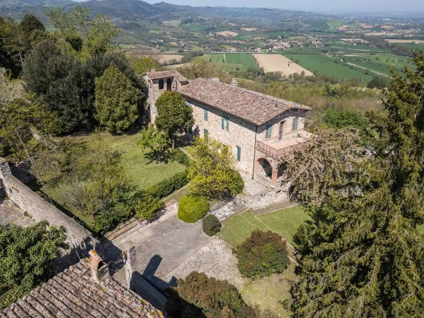 Palazzo - Edificio in vendita a Todi
