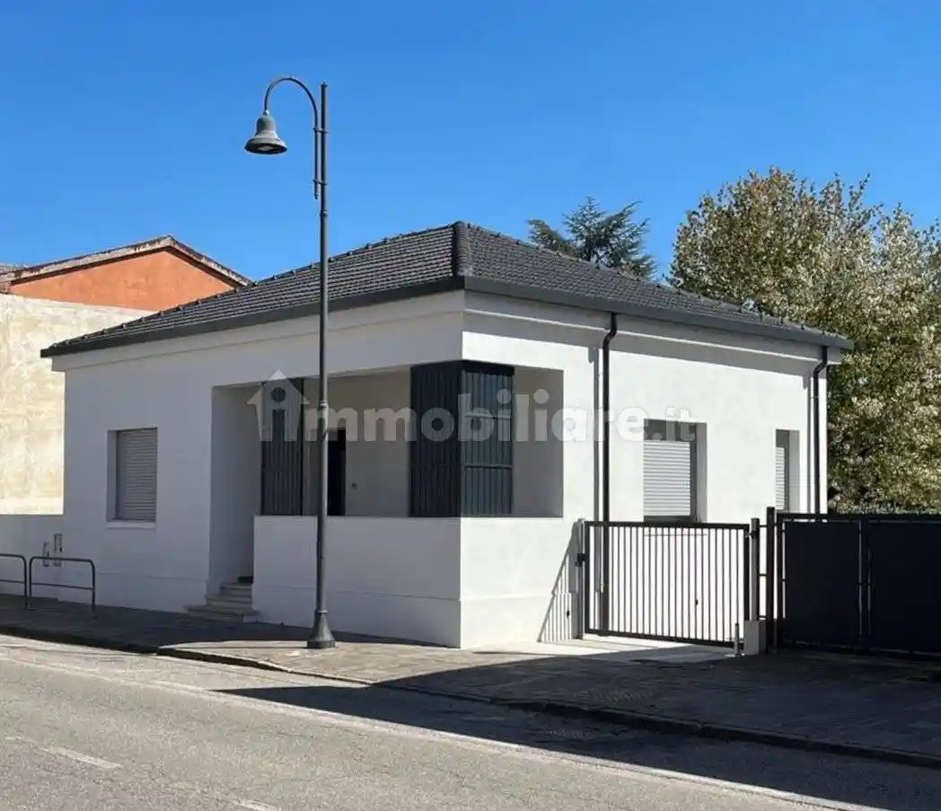 Villa in vendita a Megliadino San Vitale