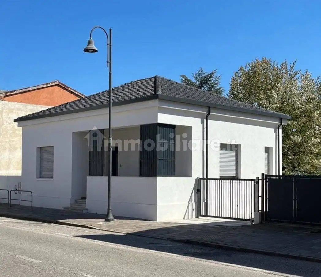 Villa in vendita a Megliadino San Vitale