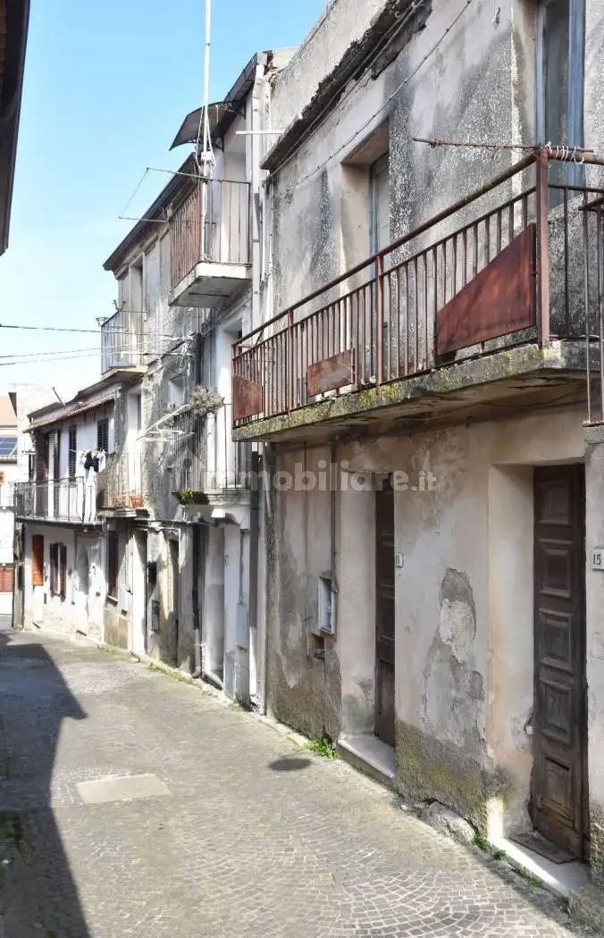 Palazzo - Edificio in vendita a Zaccanopoli