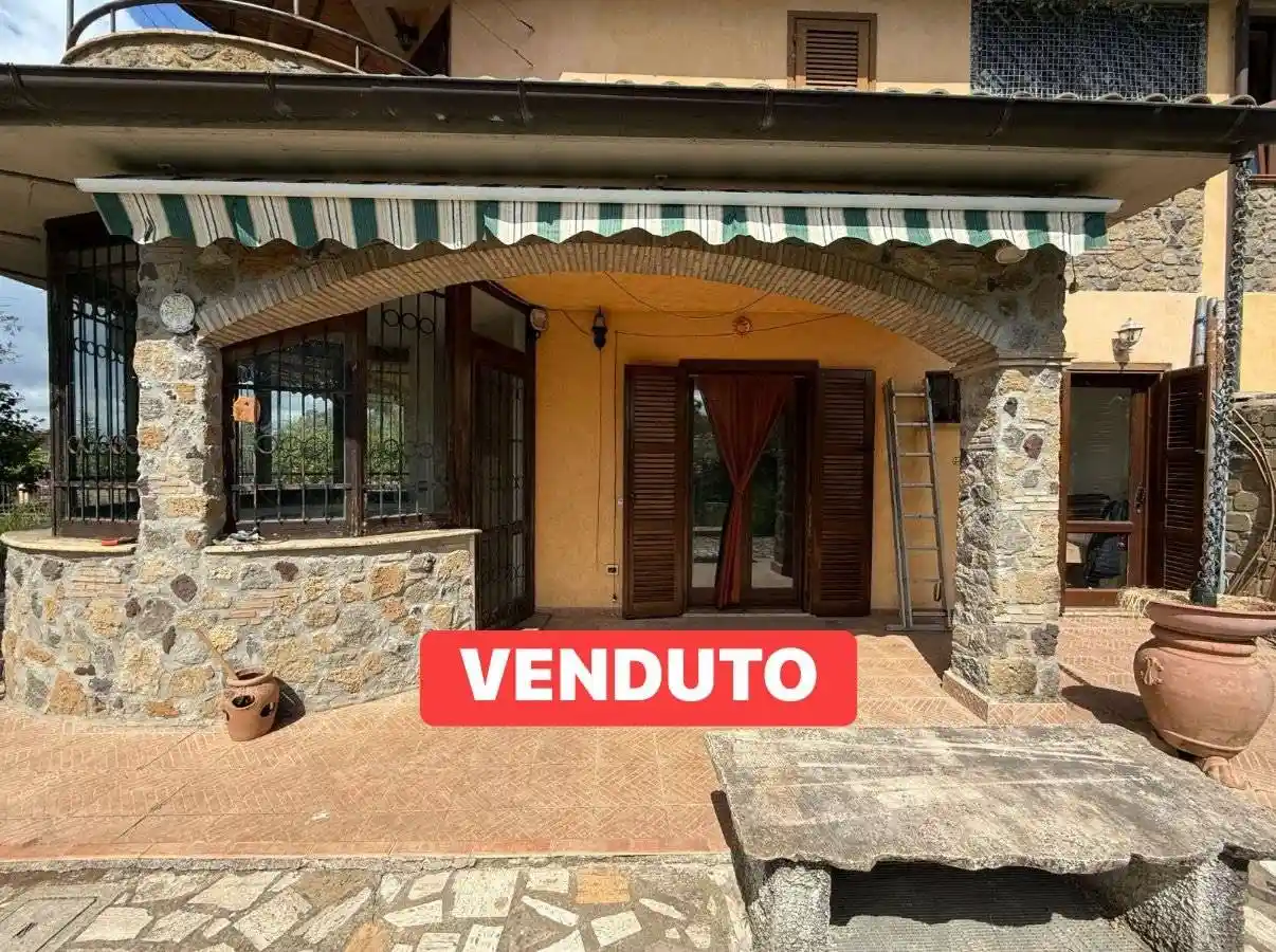 Villa in vendita a Capodimonte