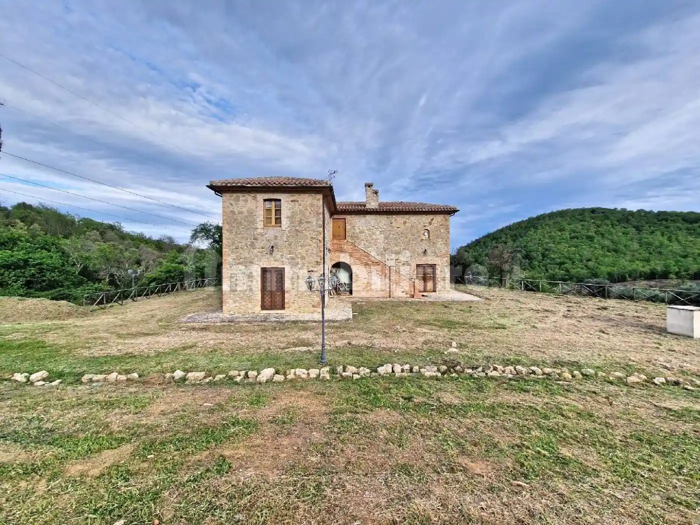 Rustico - Casale in vendita a Todi