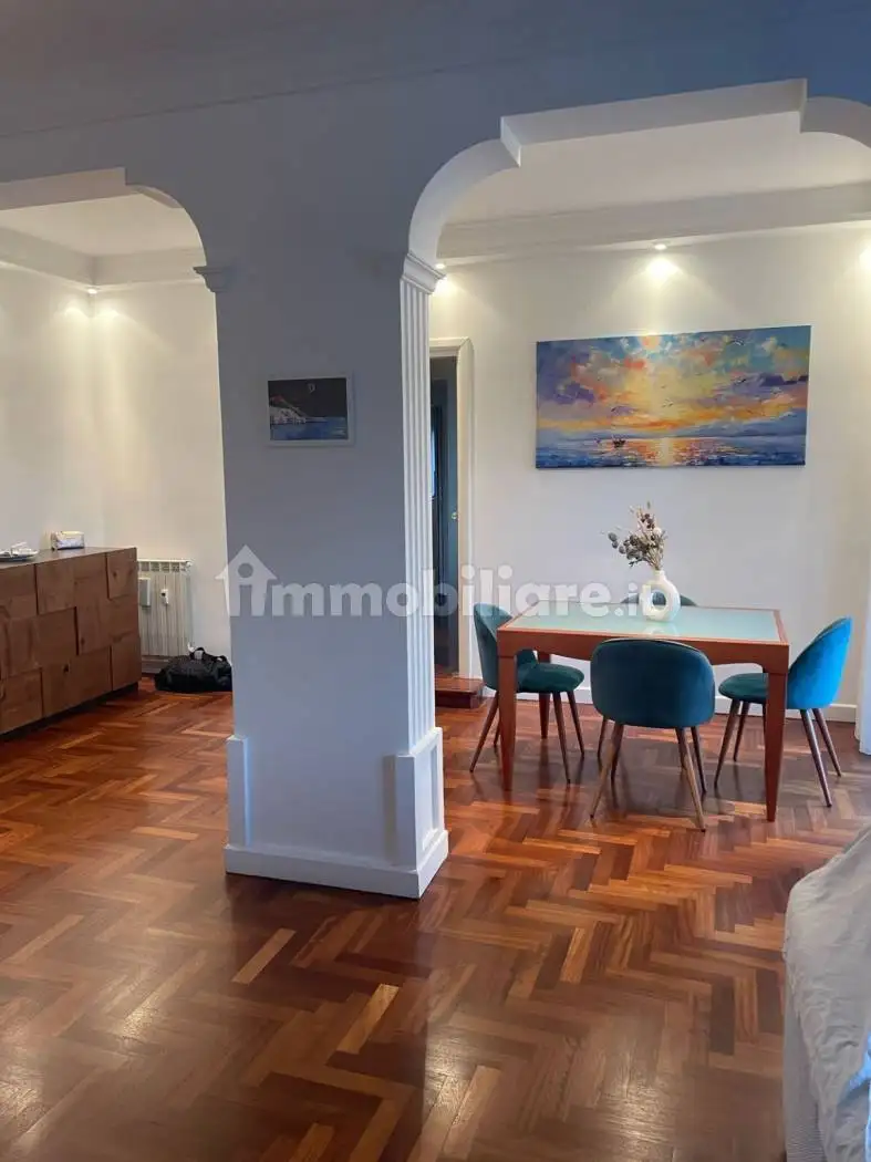 Appartamento in affitto a Napoli