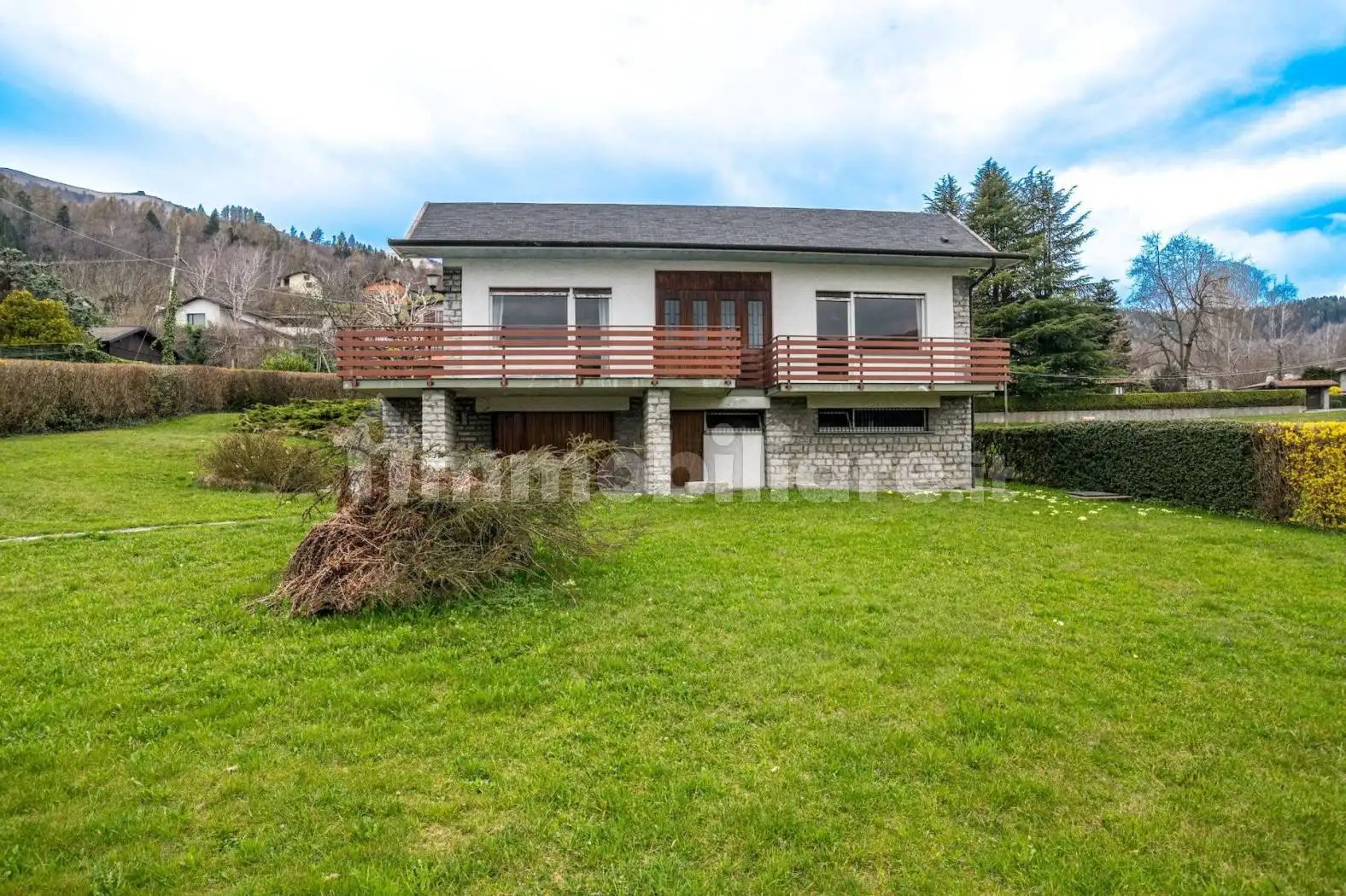 Casa indipendente in vendita a Dizzasco