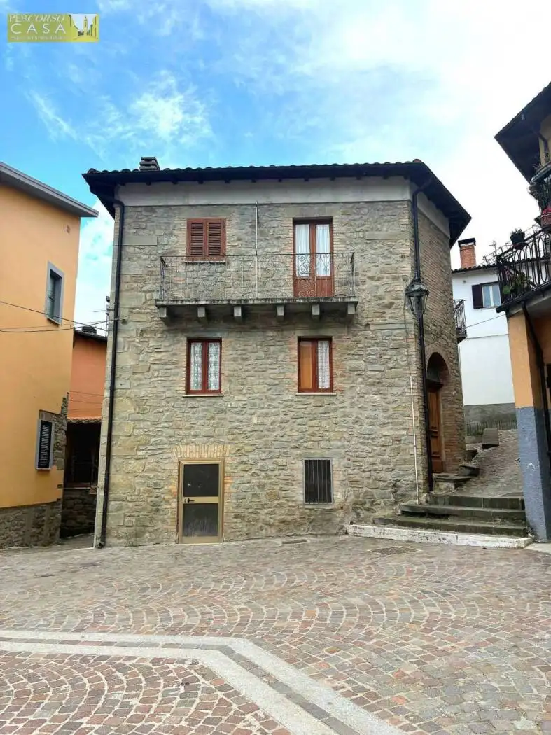Casa indipendente in vendita a Crognaleto