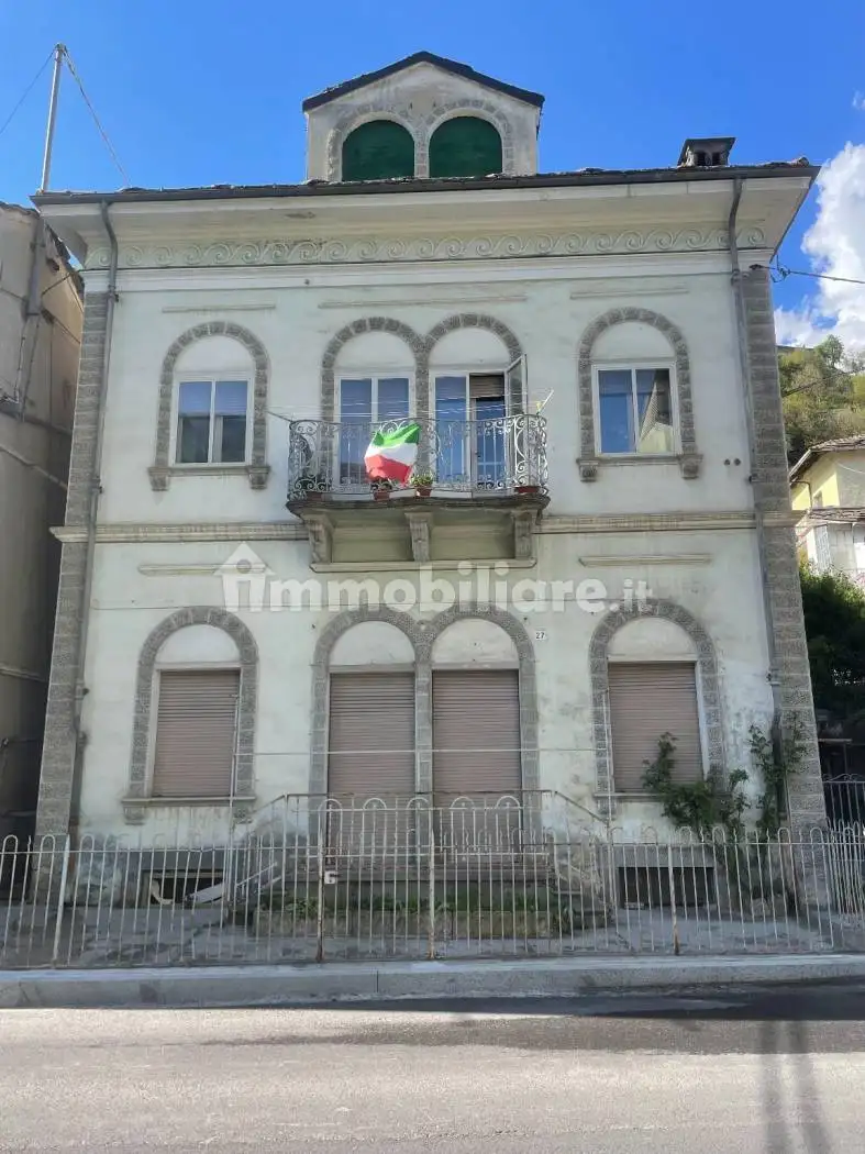 Appartamento in vendita a Pomaretto