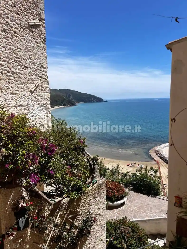 Appartamento in vendita a Sperlonga