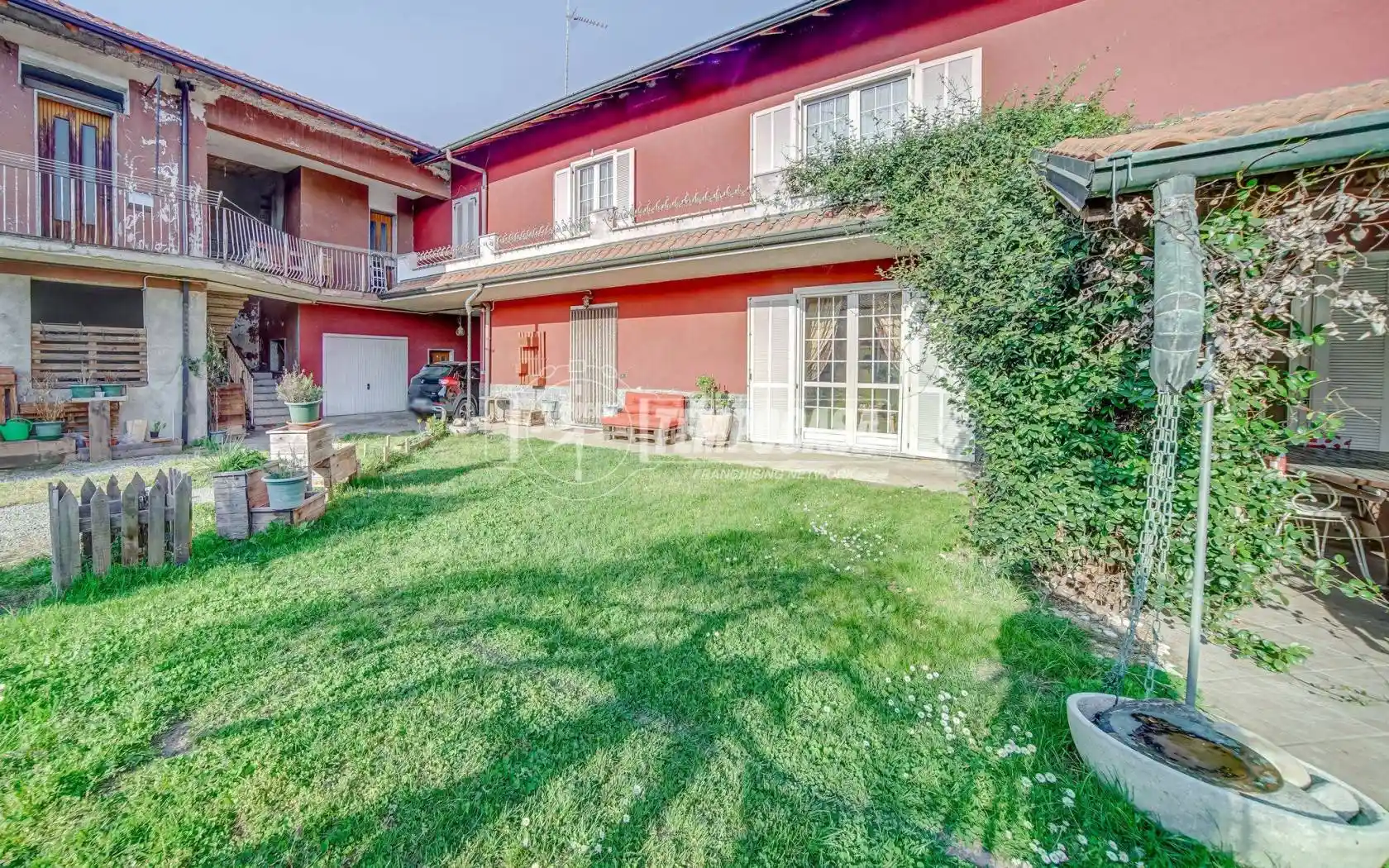 Casa indipendente in vendita a Castano Primo