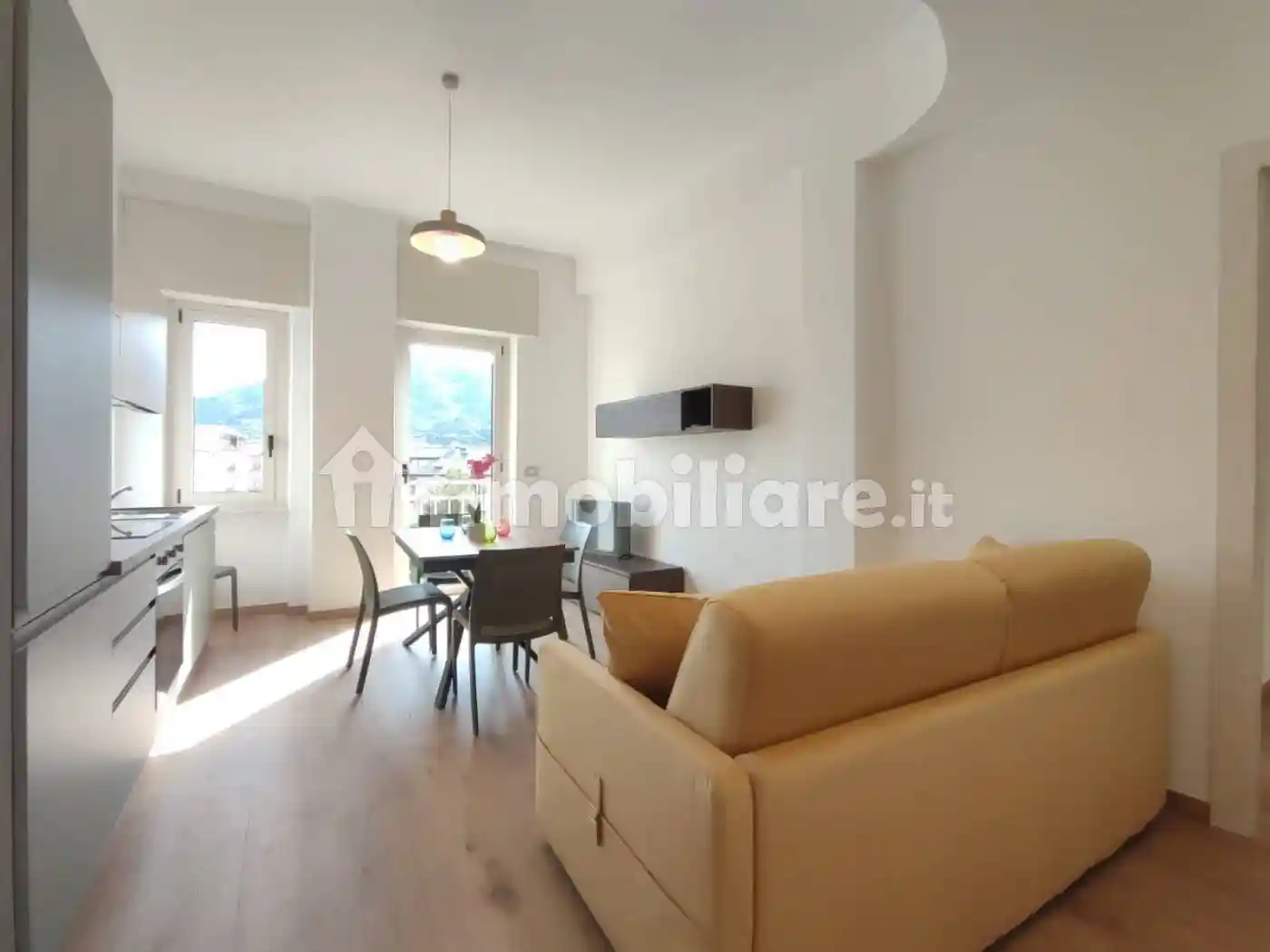 Trilocale piazza Sant'Ambrogio, Centro, Alassio - foto 3