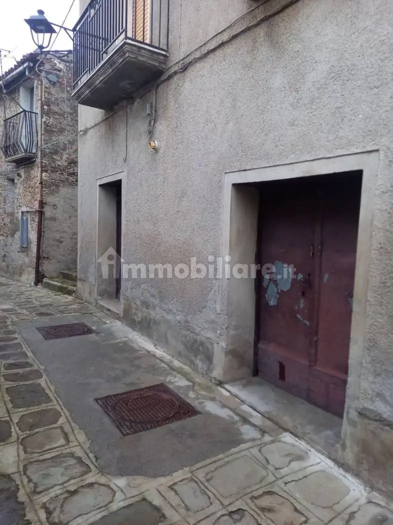 Casa indipendente in vendita a Viggiano