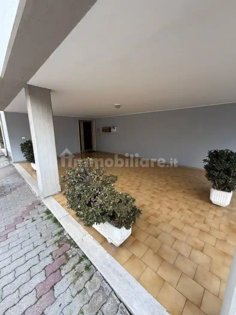 Quadrilocale via Puglia 22, Centro, Martinsicuro - foto 3