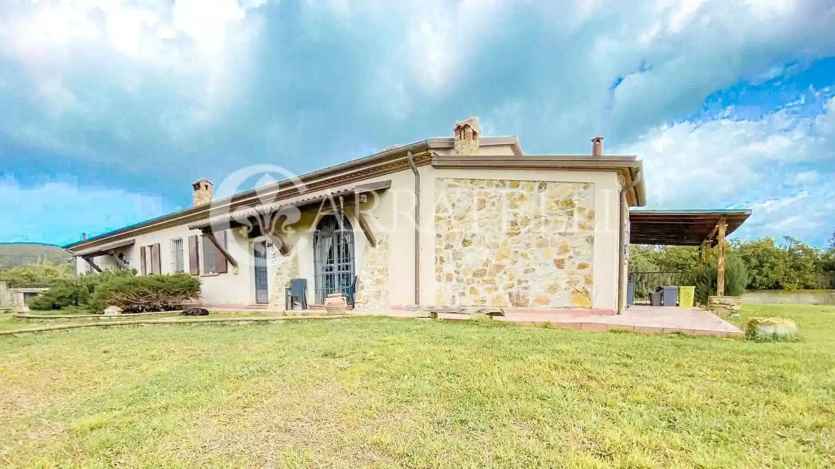 Villa in vendita a Rosignano Marittimo