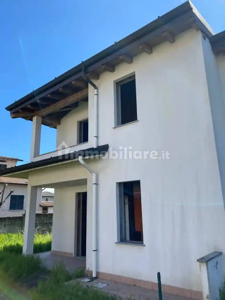 Villetta a schiera in vendita a Castel Rozzone