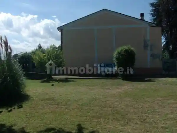 Villa in vendita a Lungavilla