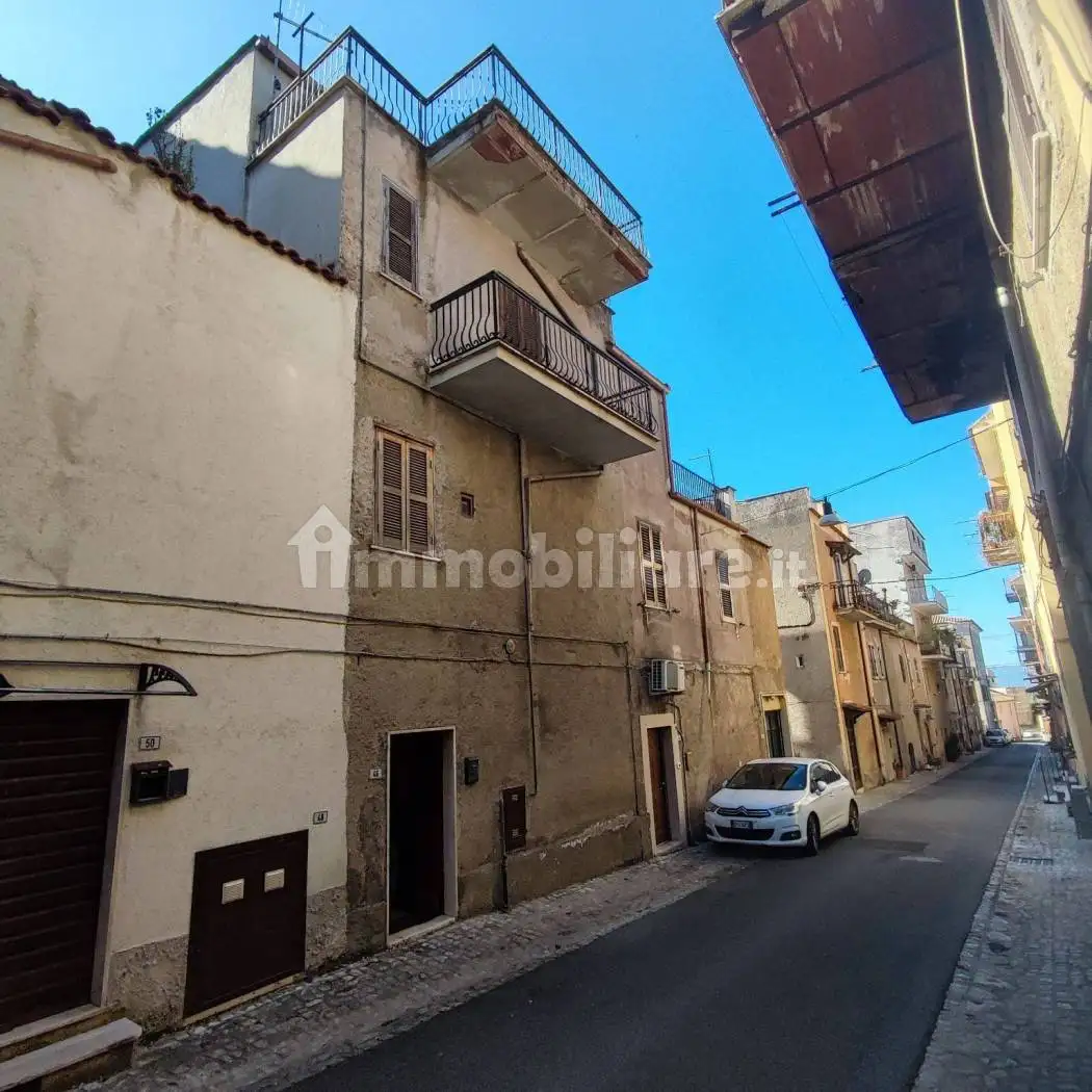 Casa indipendente in vendita a San Gregorio da Sassola