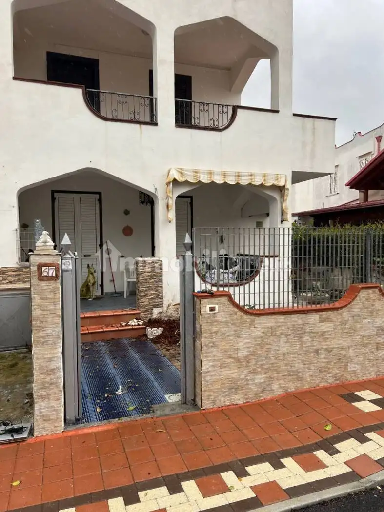 Villa in affitto a Rodi Garganico