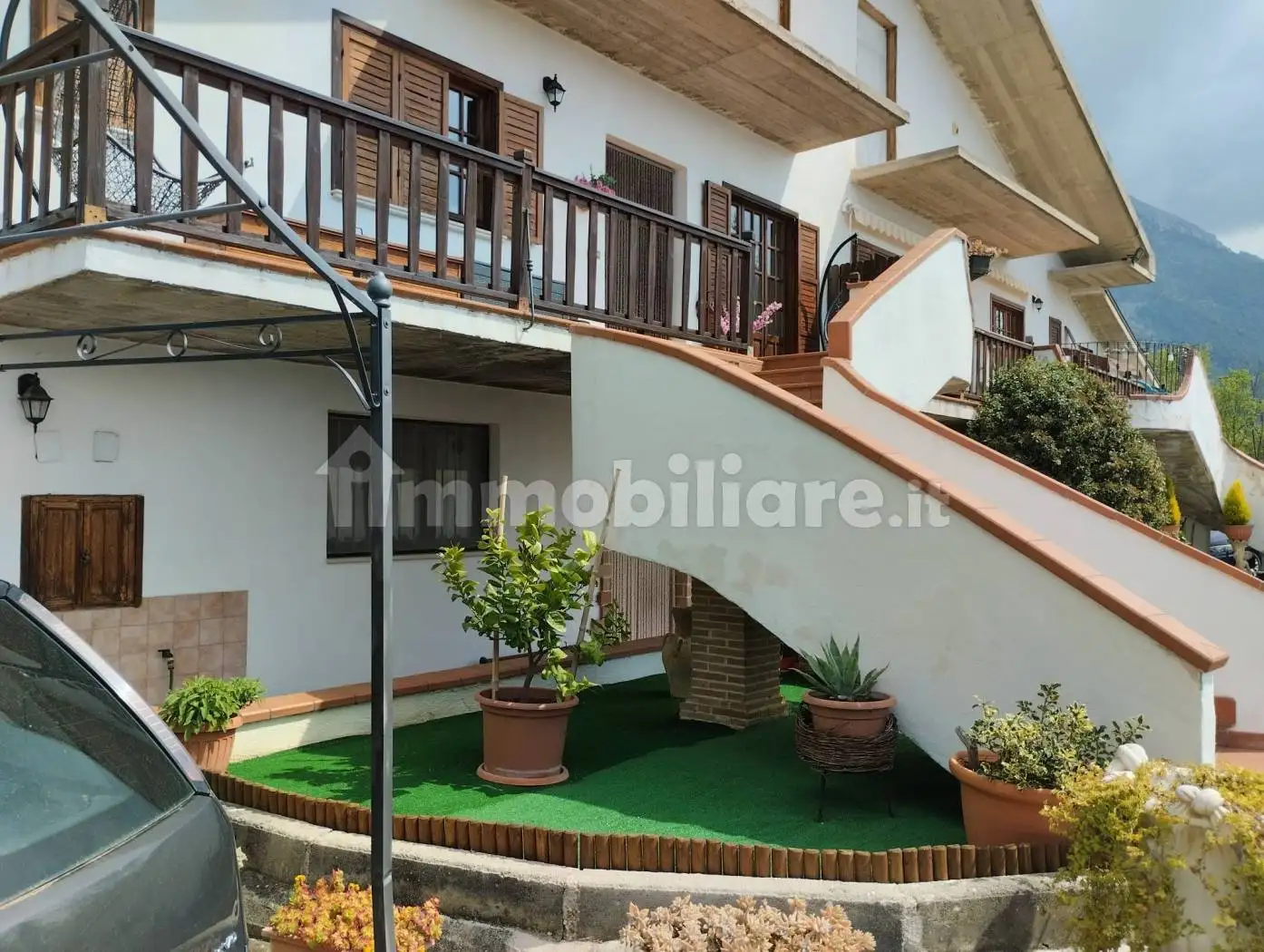 Villa bifamiliare via Borgo Bussi , 38, Centro, Celano - foto 2