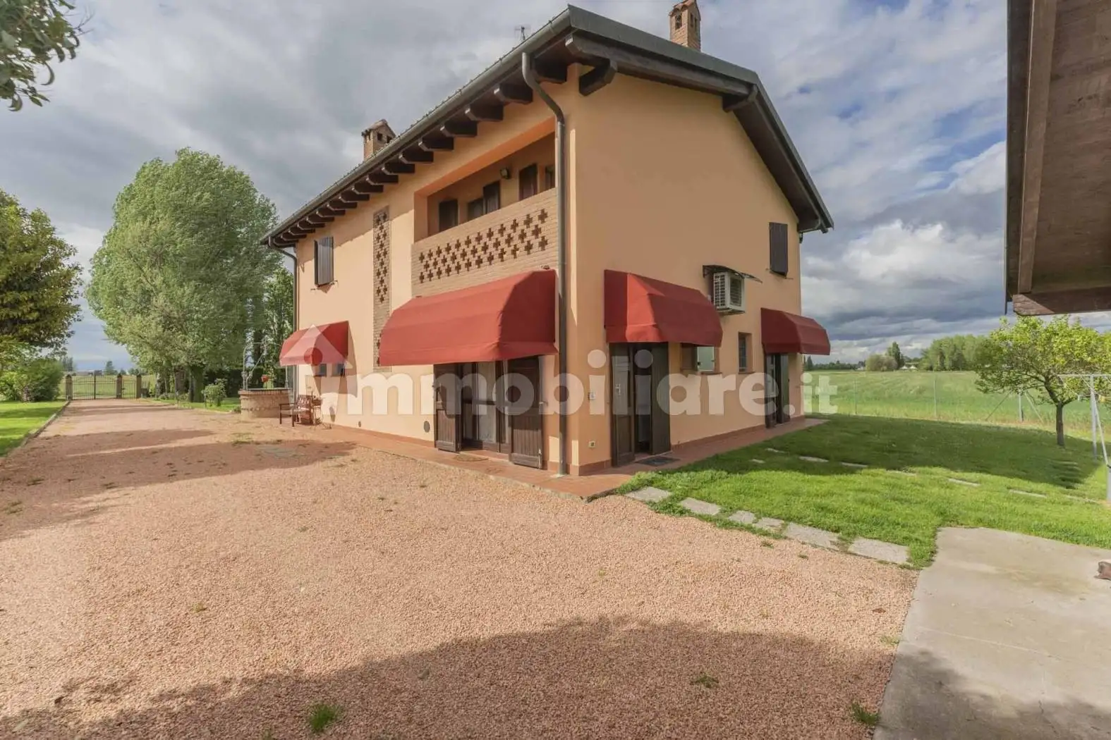 Villa in vendita a San Pietro in Casale