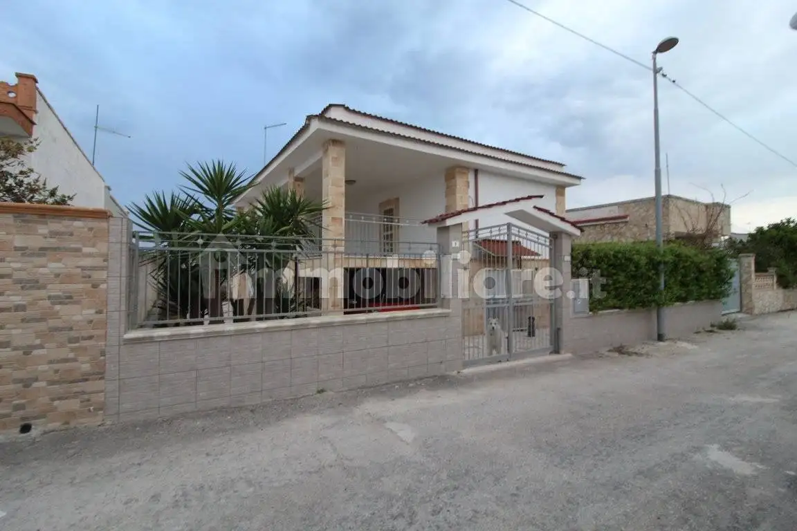 Appartamento in affitto a Lizzano