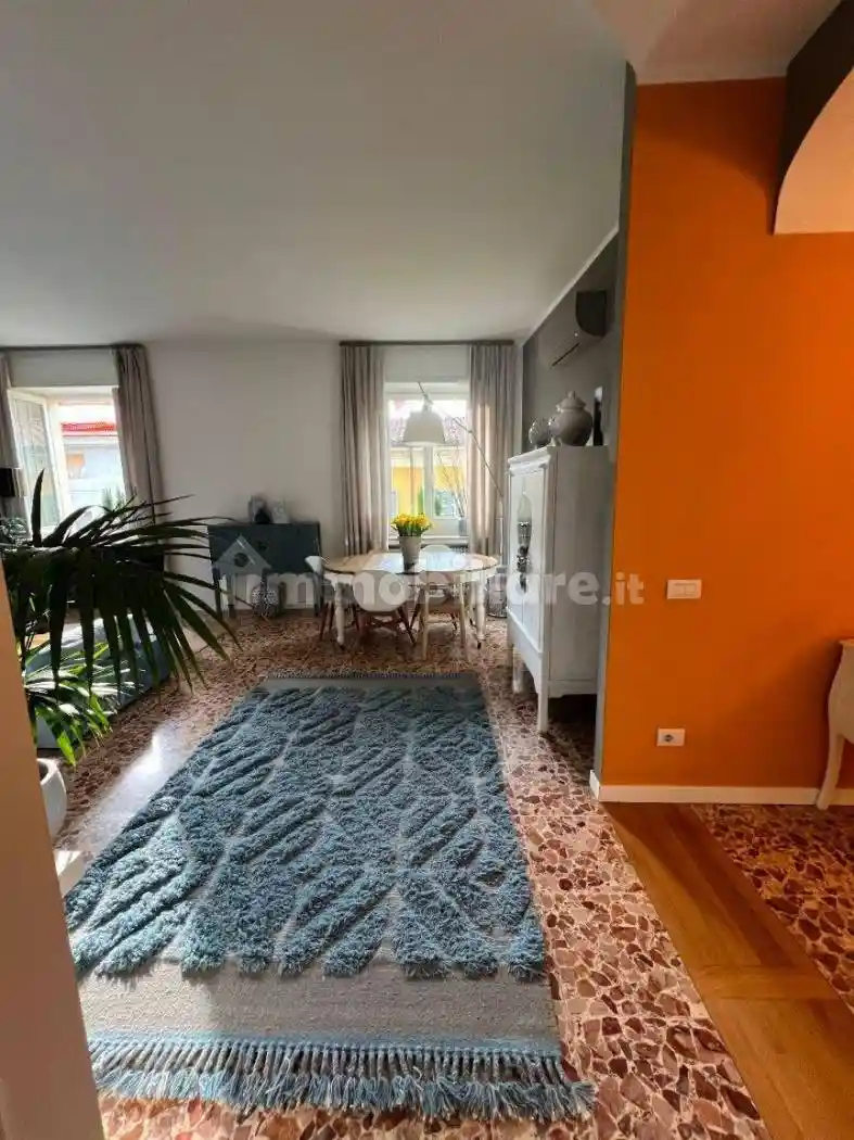 Appartamento in vendita a Piacenza