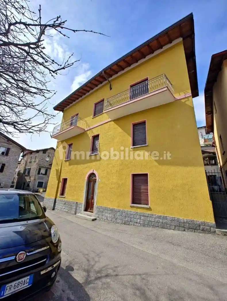 Casa indipendente in vendita a Alta Valle Intelvi