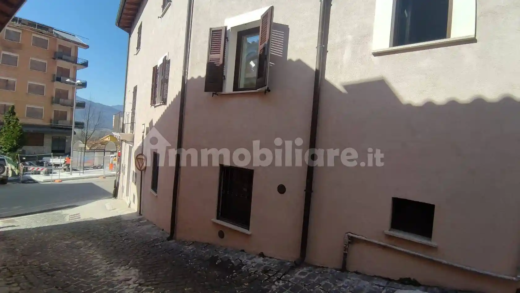 Quadrilocale corso Sallustio 118, Centro, Pizzoli - foto 4